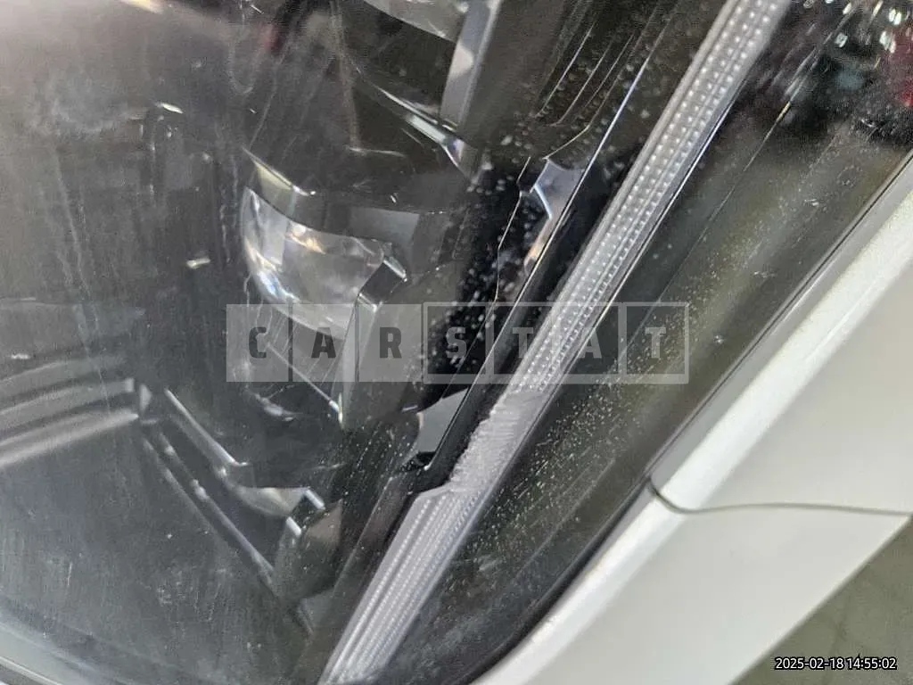 Photo 2 of 3: 2024 Kia (parts) Sorento Hybrid Headlamp — Korean insurance auction