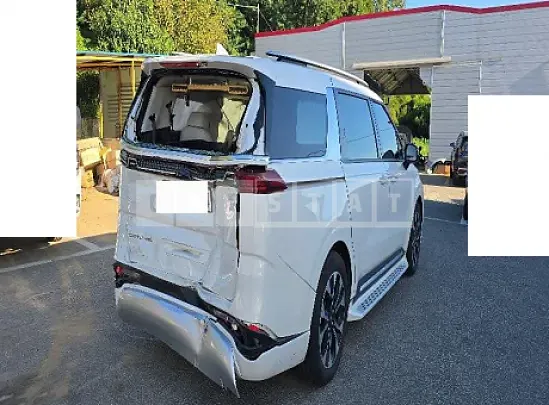 Photo 2 of 50: 2021 Kia Carnival, VIN KNANE81BBHS100583 — Korean insurance auction