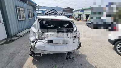 Photo 1 of 25: 2015 Hyundai Santa Fe DM — Korean insurance auction