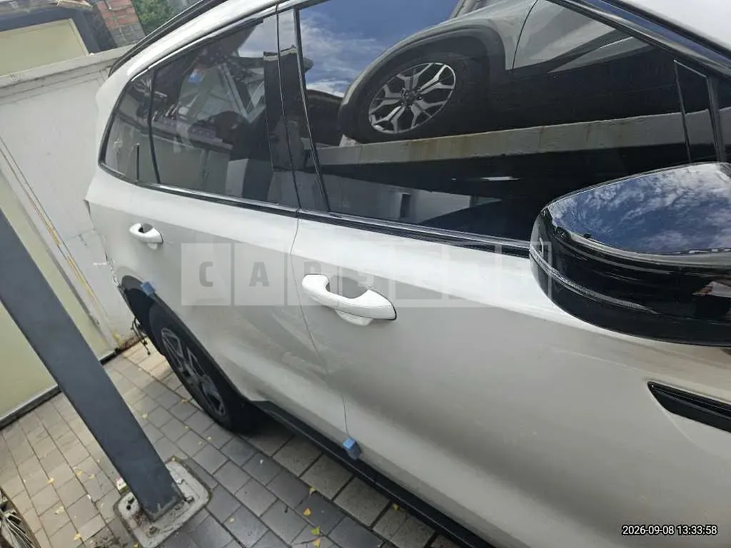 Photo 2 of 22: 2025 Kia Sorento Hybrid 1.6 — Korean insurance auction