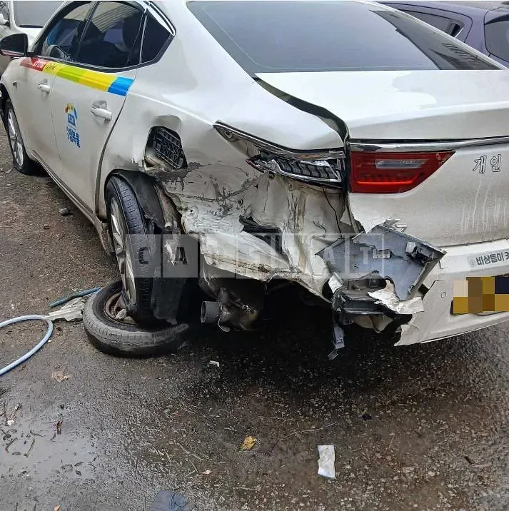 Photo 2 of 4: 2018 Kia K7 LPG — Korean insurance auction