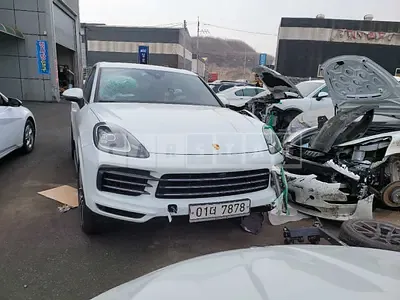 Photo 1 of 23: 2019 Porsche Cayenne, VIN WP1AA29Y8KDA23834 — Korean insurance auction