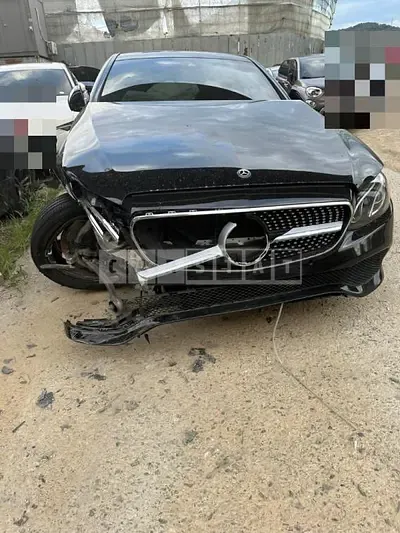 Photo 1 of 9: 2019 Mercedes-Benz E300 — Korean insurance auction