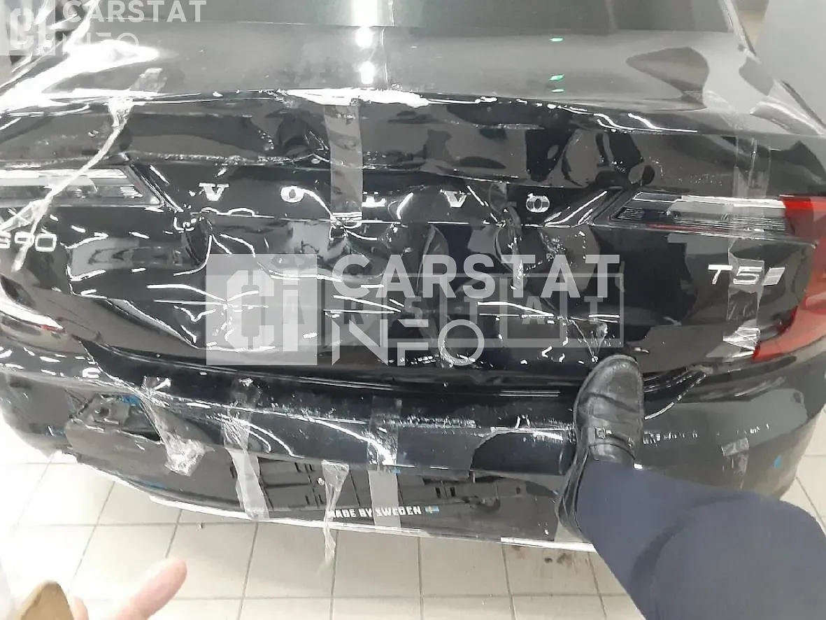 Photo 2 of 25: 2019 Volvo S90 T5, VIN LVYPS102DKP066990 — Korean insurance auction