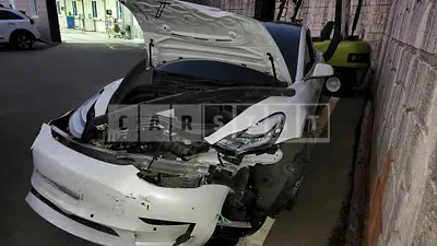 Photo 1 of 6: 2020 Tesla Model 3 Long Range, VIN 5YJ3E1EB7LF733537 — Korean insurance auction