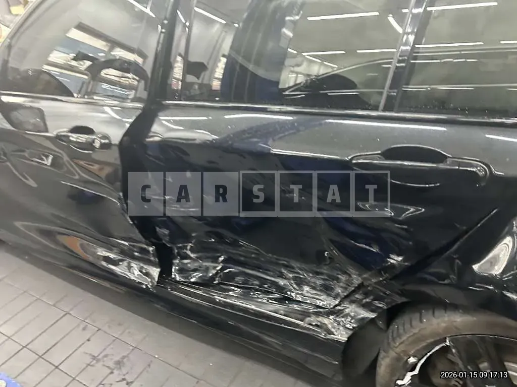 Photo 2 of 18: 2018 BMW 118d — Korean insurance auction
