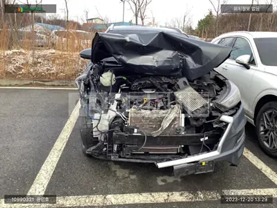 Photo 1 of 19: 2020 Hyundai Tucson, VIN KMHJ3812GLU299728 — Korean insurance auction