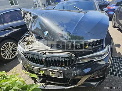 Photo 1 of 17: 2021 BMW 330e — Korean insurance auction