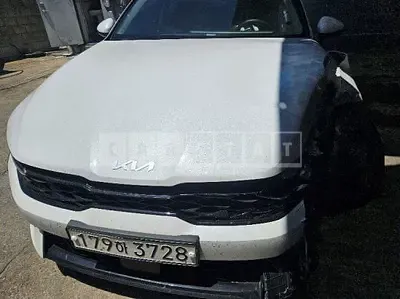 Photo 1 of 19: 2024 Kia K5 — Korean insurance auction