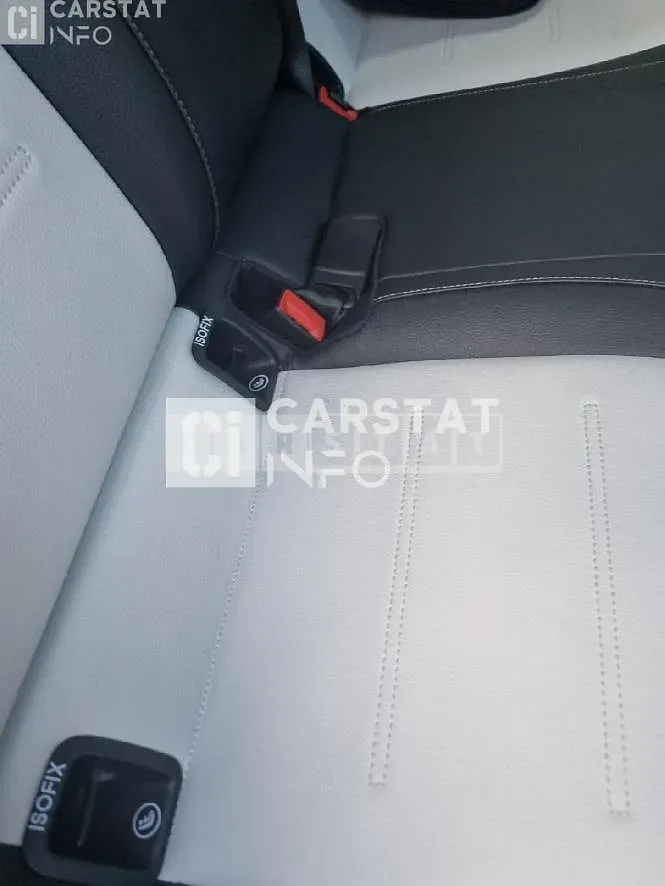 Photo 2 of 27: 2020 Mercedes-Benz Substance CLA250 4Matic — Korean insurance auction
