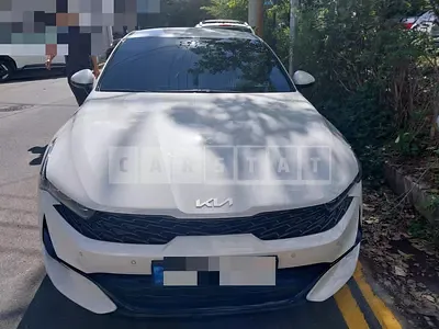 Photo 1 of 6: 2022 Kia K5 — Korean insurance auction