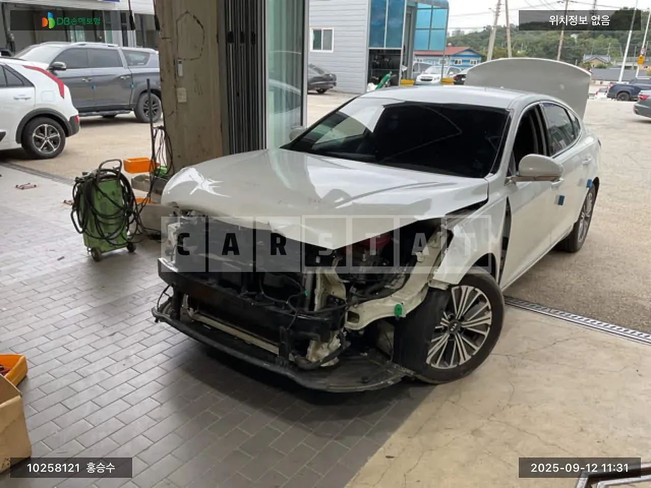 Photo 2 of 29: 2018 Kia K7 Hybrid, VIN KNALA41GBJA009776 — Korean insurance auction