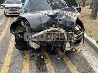 Photo 1 of 6: 2019 Porsche Cayenne 3.0 — Korean insurance auction