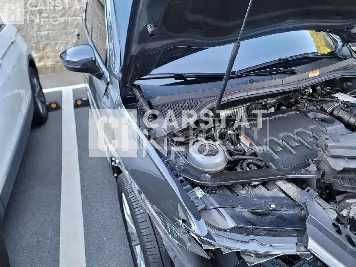 Photo 2 of 18: 2020 Volkswagen Tiguan 2.0 TDI 4MOTION, VIN WVGZZZ5NZLW355741 — Korean insurance auction