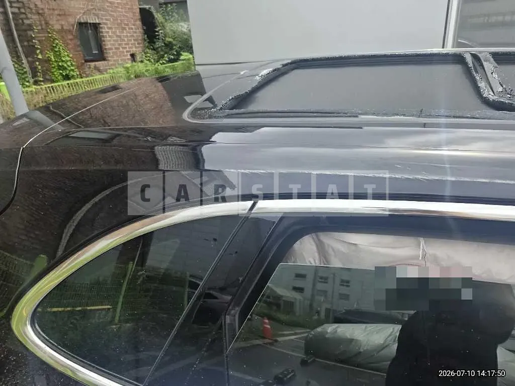 Photo 2 of 26: 2019 Porsche Cayenne — Korean insurance auction