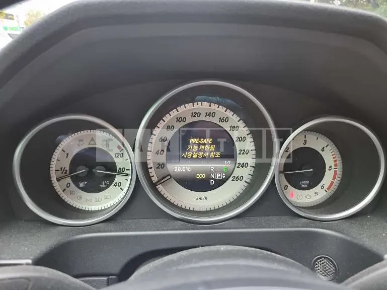 Photo 2 of 10: 2014 Mercedes-Benz E220 CDI — Korean insurance auction