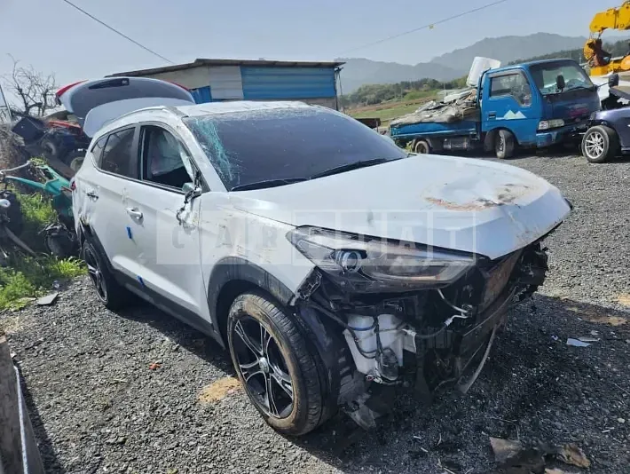 Photo 2 of 5: 2016 Hyundai Tucson TL 2.0, VIN KMHJ381ABHU259498 — Korean insurance auction