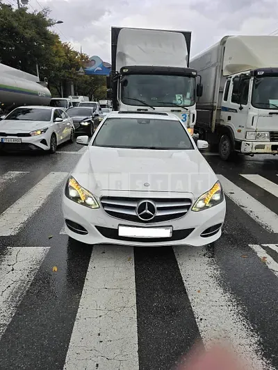 Photo 1 of 8: 2015 Mercedes-Benz E220 BlueTec, VIN WDDHF0AB9FB130279 — Korean insurance auction