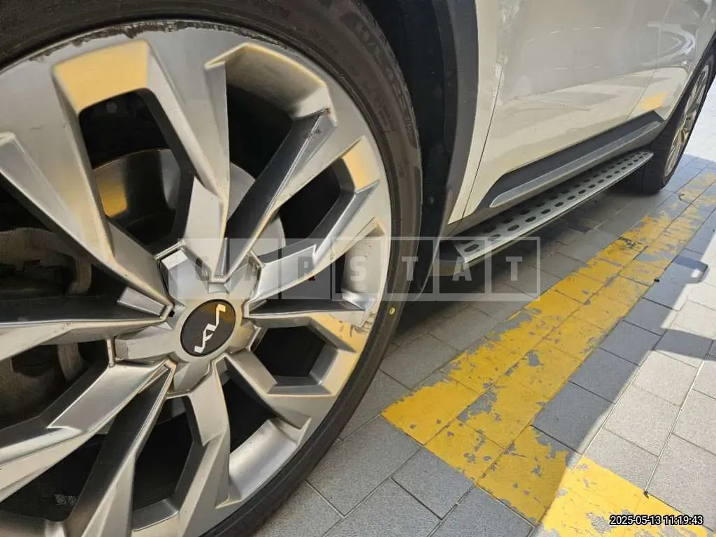 Photo 3 of 3: 2022 Kia (parts) Sorento Wheels — Korean insurance auction