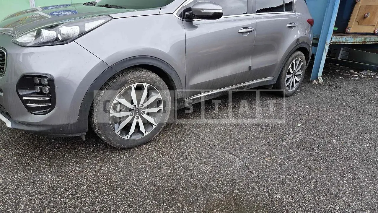 Photo 2 of 13: 2018 Kia Sportage, VIN KNAP781ABJK486401 — Korean insurance auction