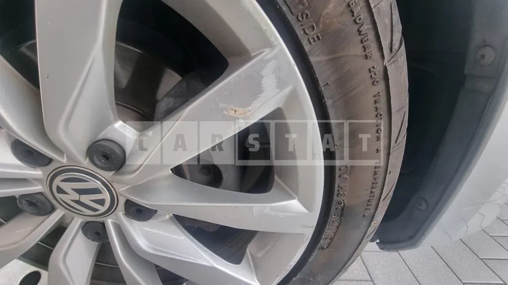 Photo 2 of 19: 2014 Volkswagen Golf 2.0 TDI BMT — Korean insurance auction