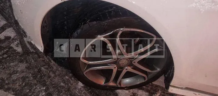 Photo 2 of 47: 2015 Mercedes-Benz E250 BlueTec 4Matic — Korean insurance auction