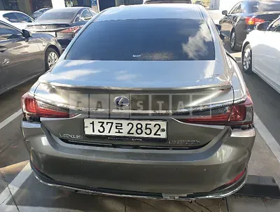 Photo 1 of 26: 2021 Lexus ES300h, VIN JTHBA1C18M2002992 — Korean insurance auction