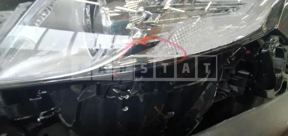 Photo 3 of 3: 2023 Toyota (parts) Camry Hybrid Headlamp — Korean insurance auction