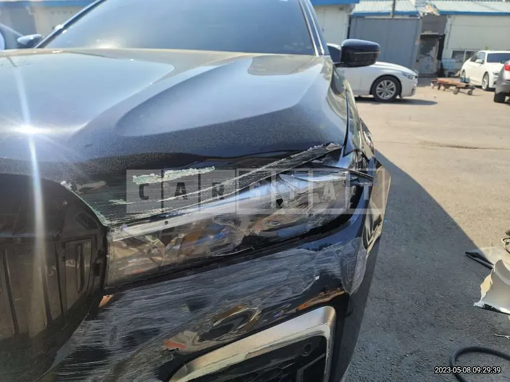Photo 2 of 20: 2017 BMW 740Li xDrive, VIN WBA7E4109HGV23054 — Korean insurance auction