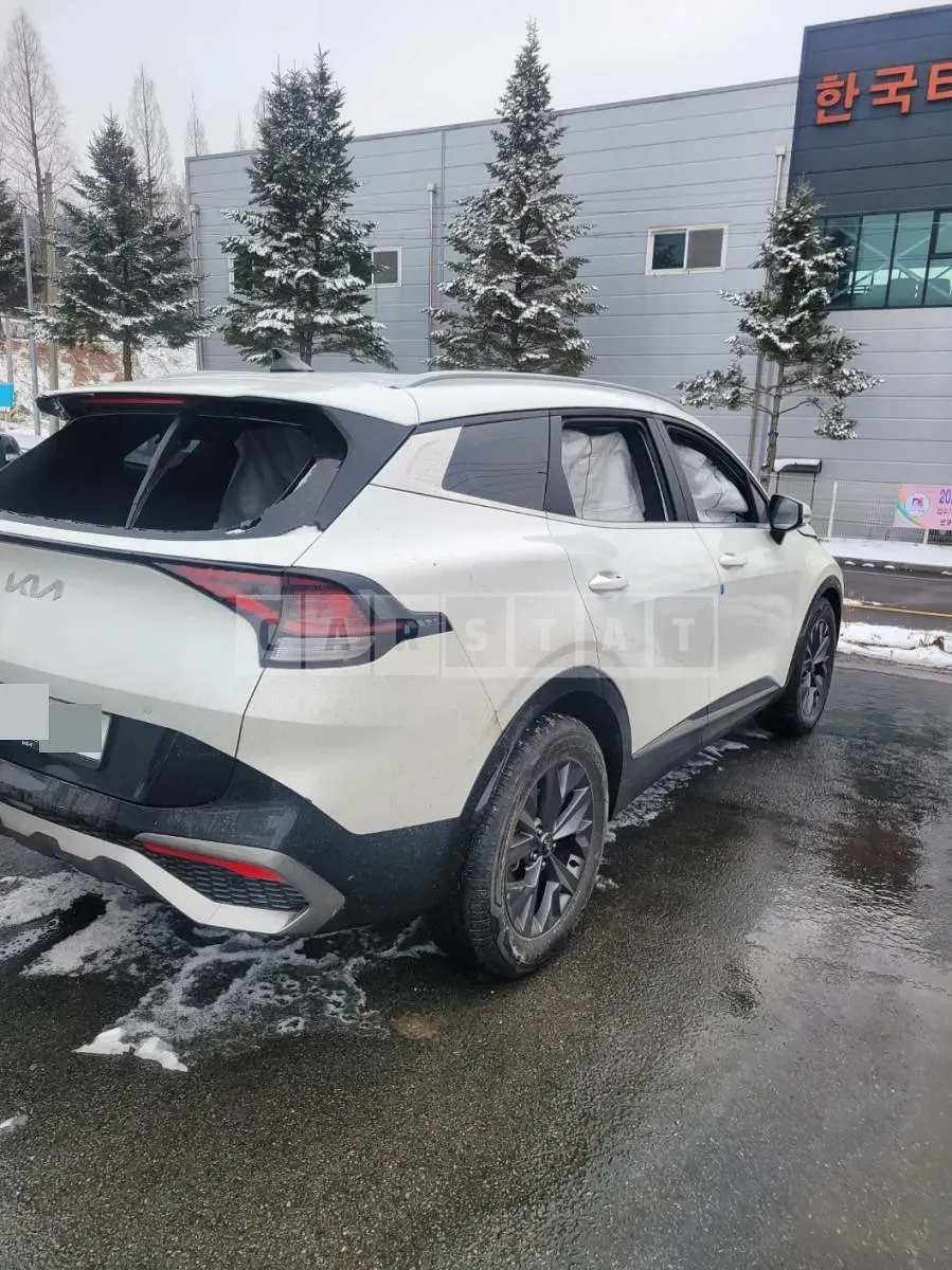 Photo 2 of 9: 2021 Kia Sportage 2.0, VIN KNAPX81CBNK007240 — Korean insurance auction