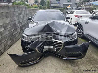 Photo 1 of 10: 2018 Genesis G80 3.3 — Korean insurance auction