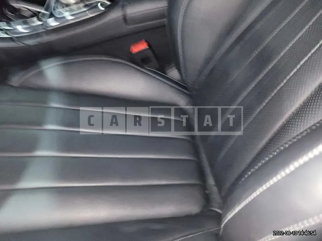 Photo 2 of 16: 2018 Mercedes-Benz E 300 4Matic, VIN WDDZF4KB1JA441004 — Korean insurance auction