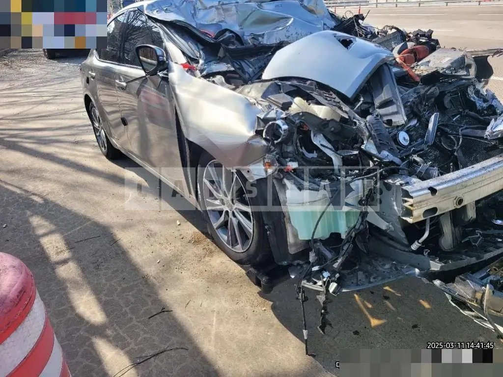 Photo 2 of 11: 2017 Lexus ES300h — Korean insurance auction