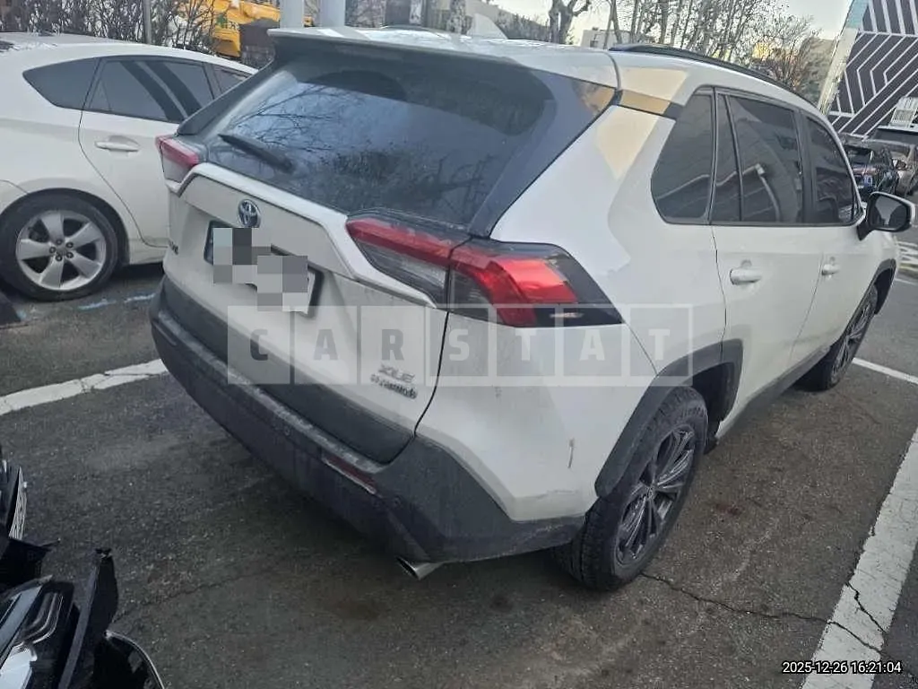 Photo 2 of 31: 2022 Toyota RAV4 Hybrid — Korean insurance auction