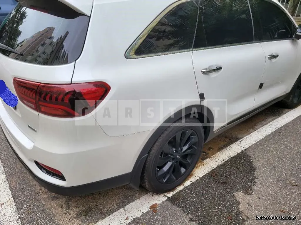 Photo 2 of 17: 2019 Kia Sorento, VIN KNAPK81BBKA485133 — Korean insurance auction