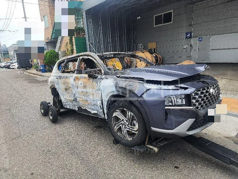 Photo 2 of 13: 2023 Hyundai Santa Fe TM — Korean insurance auction