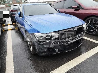 Photo 1 of 12: 2018 BMW 320i, VIN WBA8A9108JAE91321 — Korean insurance auction