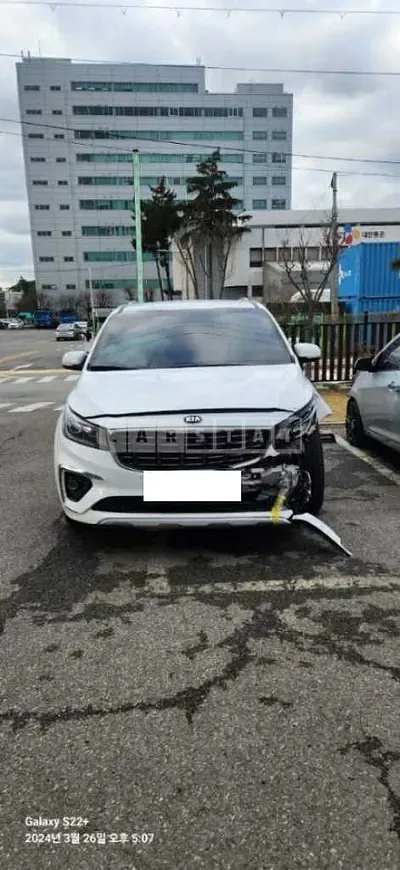 Photo 1 of 26: 2019 Kia Carnival, VIN KNAMB81ABKS495148 — Korean insurance auction