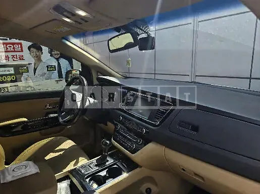 Photo 2 of 14: 2015 Kia Carnivals — Korean insurance auction