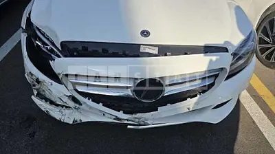 Photo 1 of 16: 2018 Mercedes-Benz C220 d — Korean insurance auction