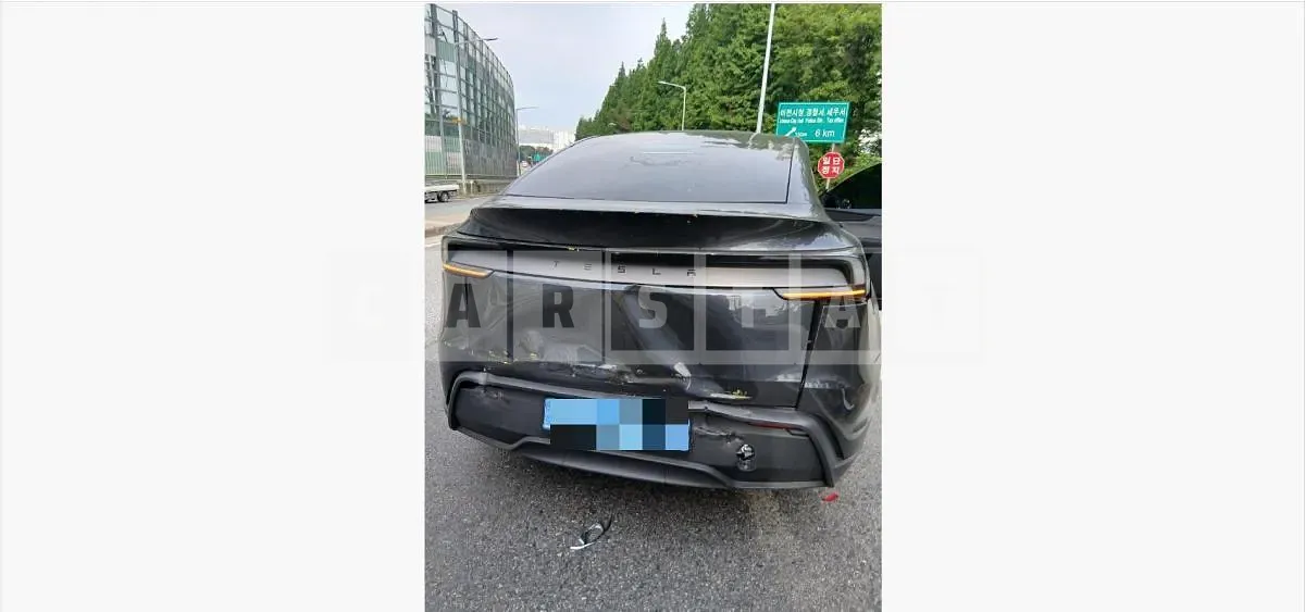 Photo 2 of 8: 2025 Tesla Model Y RWD — Korean insurance auction