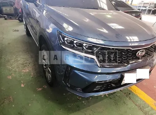 Photo 2 of 43: 2021 Kia Sorento, VIN KNARG81BGMA022731 — Korean insurance auction