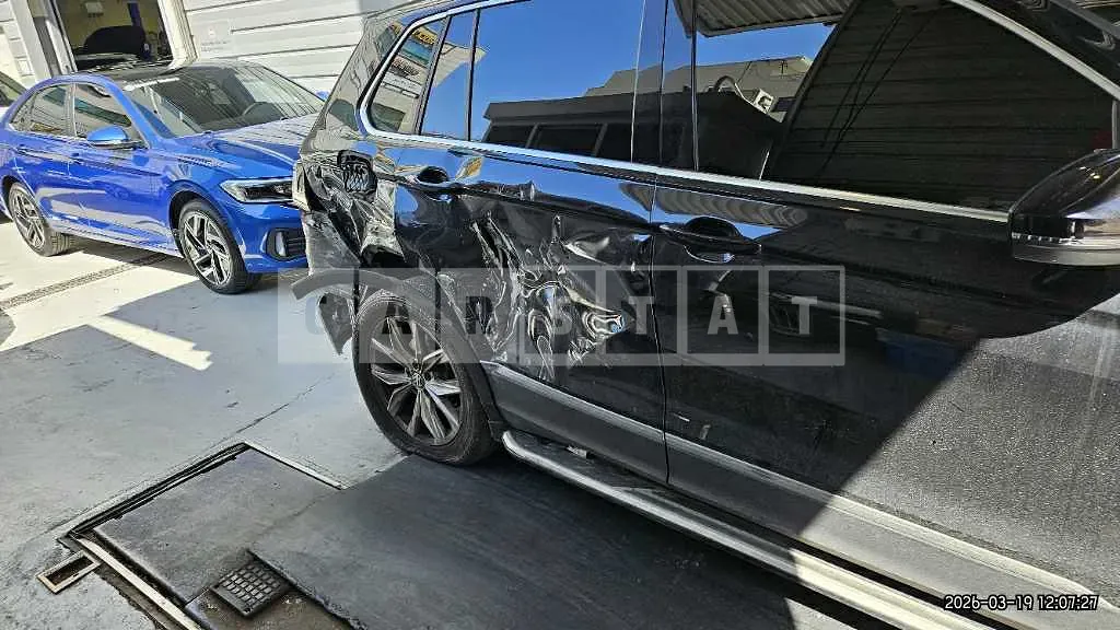 Photo 2 of 12: 2020 Volkswagen Tiguan 2.0 TDI — Korean insurance auction