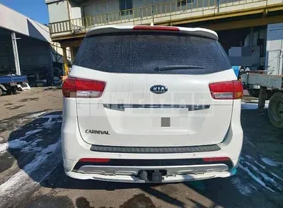 Photo 1 of 23: 2016 Kia Carnivals — Korean insurance auction