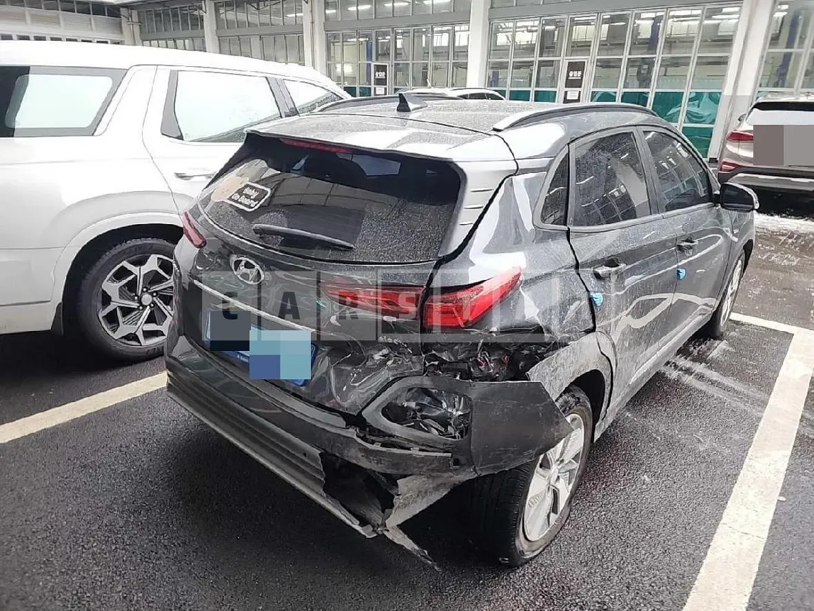 Photo 2 of 16: 2019 Hyundai Kona, VIN KMHK381GFKU038989 — Korean insurance auction