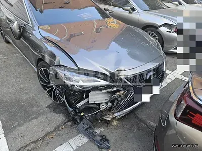 Photo 1 of 37: 2021 Lexus LS500 AWD — Korean insurance auction