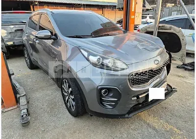 Photo 1 of 19: 2017 Kia Sportage — Korean insurance auction
