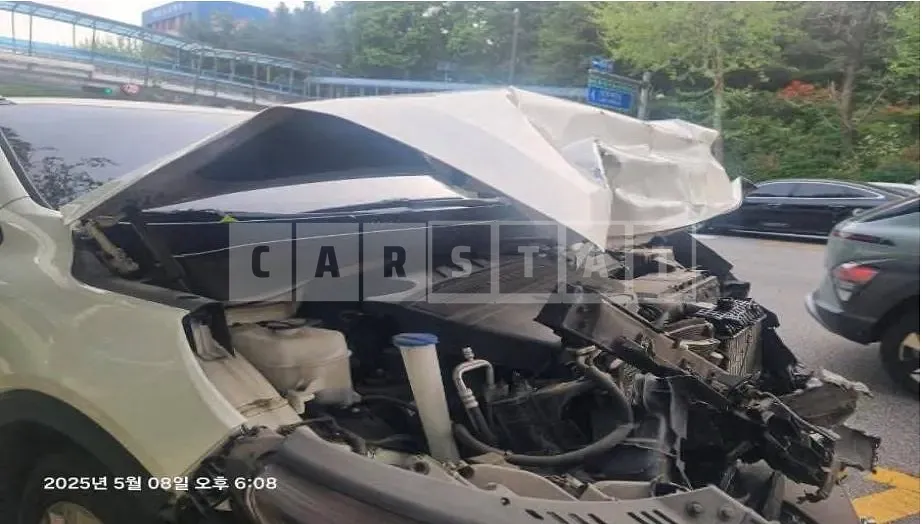 Photo 2 of 5: 2018 Kia Sorento — Korean insurance auction