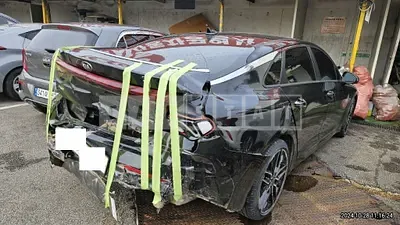 Photo 1 of 18: 2020 Kia K5 — Korean insurance auction