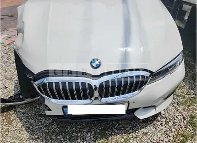 Photo 1 of 12: 2021 BMW 330e — Korean insurance auction